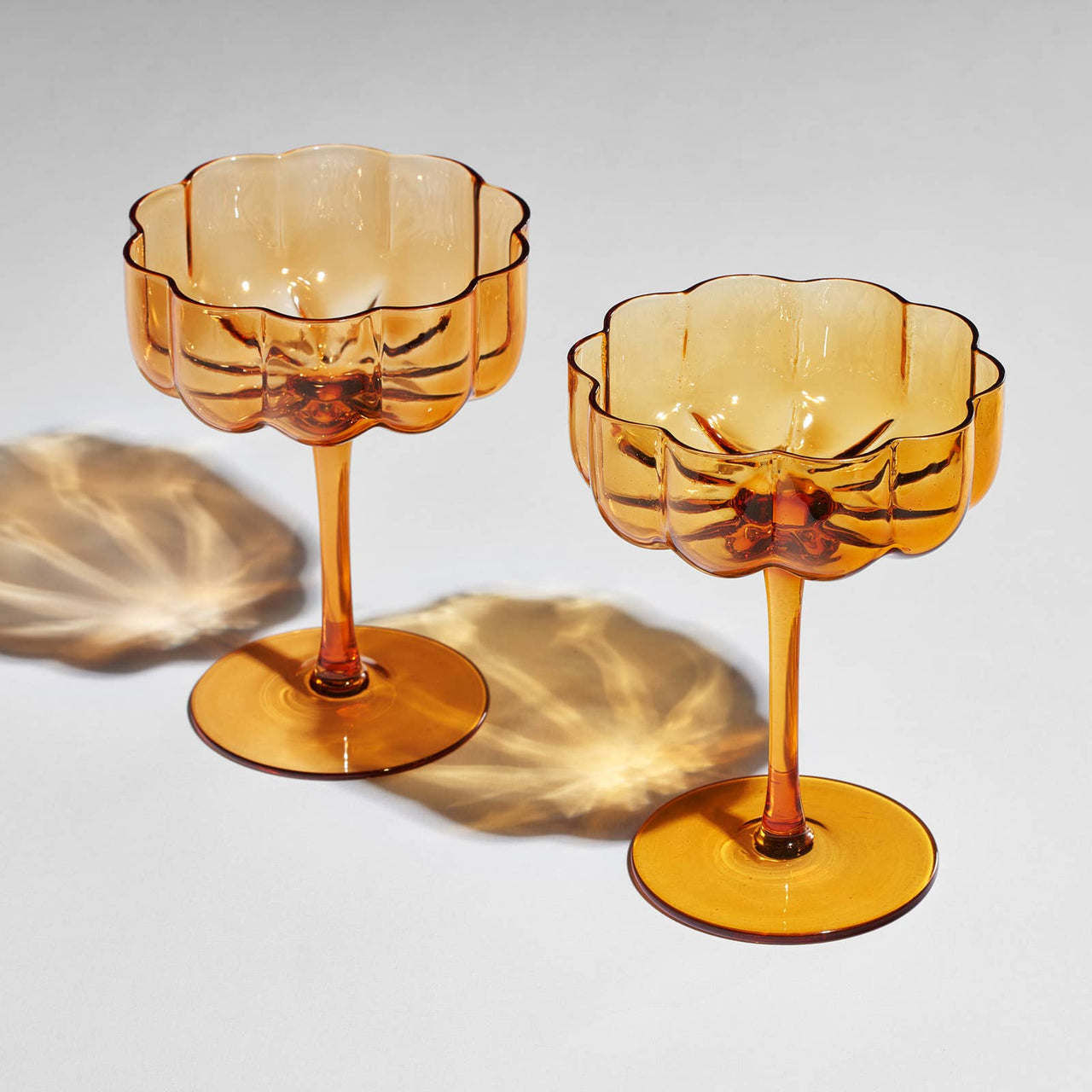Amber Flower Wave Glasses Coupes