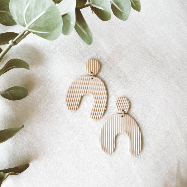 Rachelle Earrings In Textured Linen